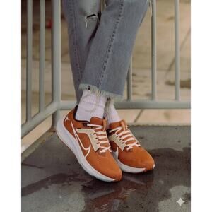 Nike Pegasus 40 Texas Longhorns Running Shoes Mens 9.5 Orange Austin Football